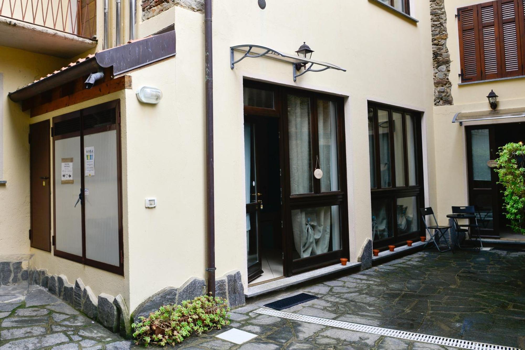 A Casa Di Sole Brovello Apartment Ngoại thất bức ảnh